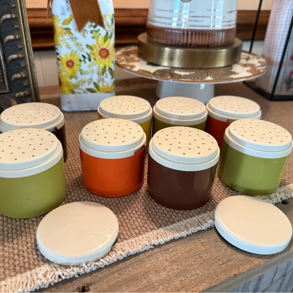 vintage Tupperware stacking spice shakers in harvest colors 1970s kitchen retro - Picture 3 of 6